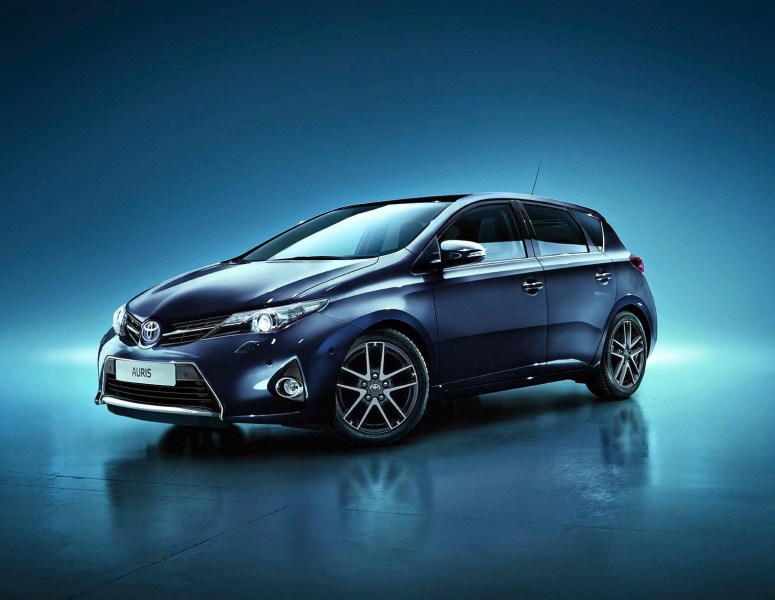 Toyota auris 2015